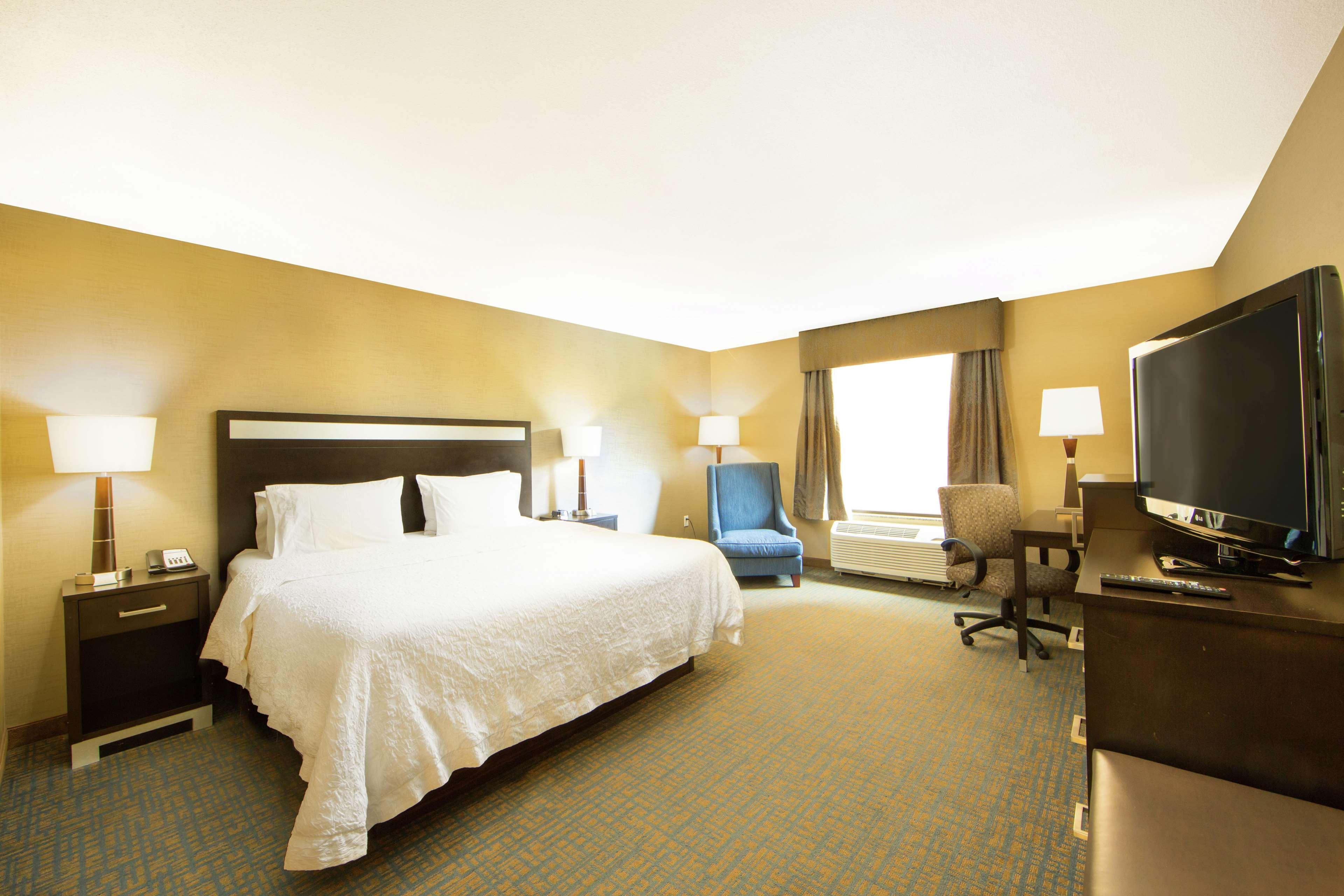 Hampton Inn & Suites Tacoma/Puyallup Exterior photo