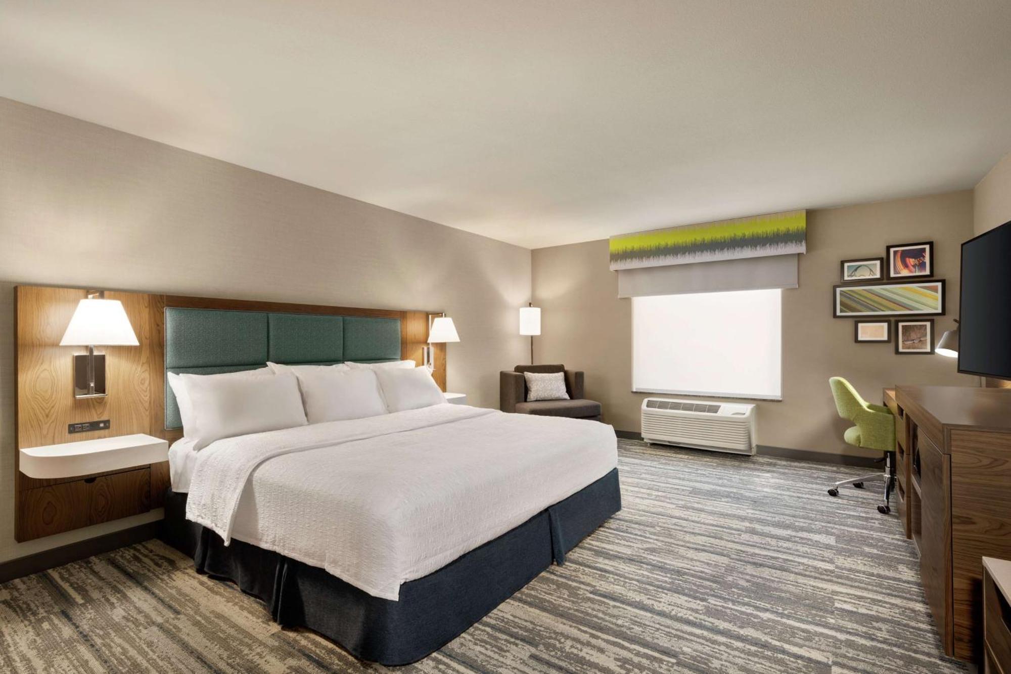 Hampton Inn & Suites Tacoma/Puyallup Exterior photo