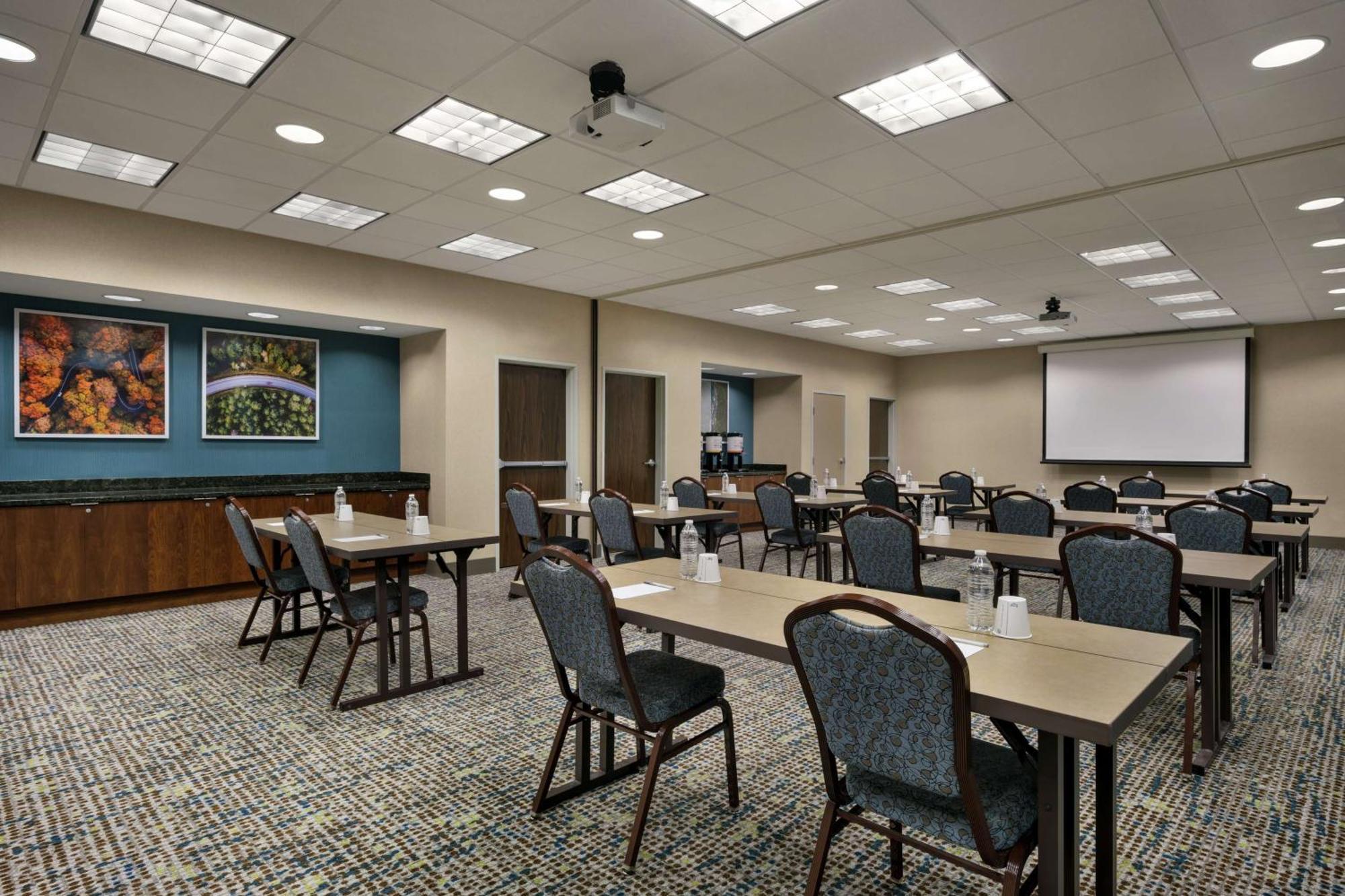 Hampton Inn & Suites Tacoma/Puyallup Exterior photo